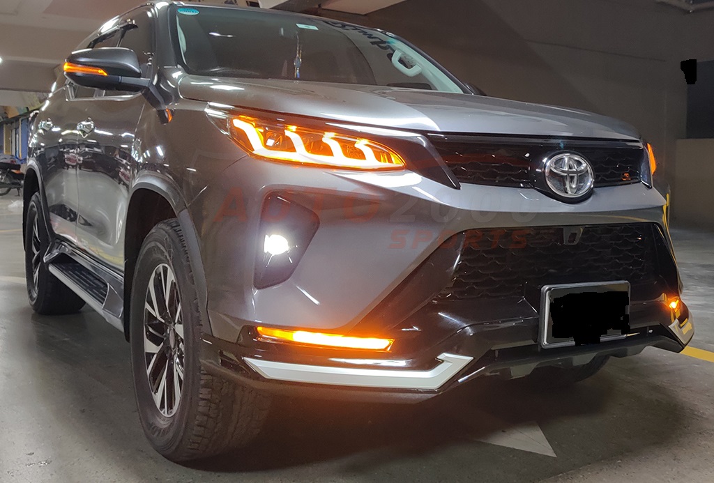 Fortuner rent Lahore