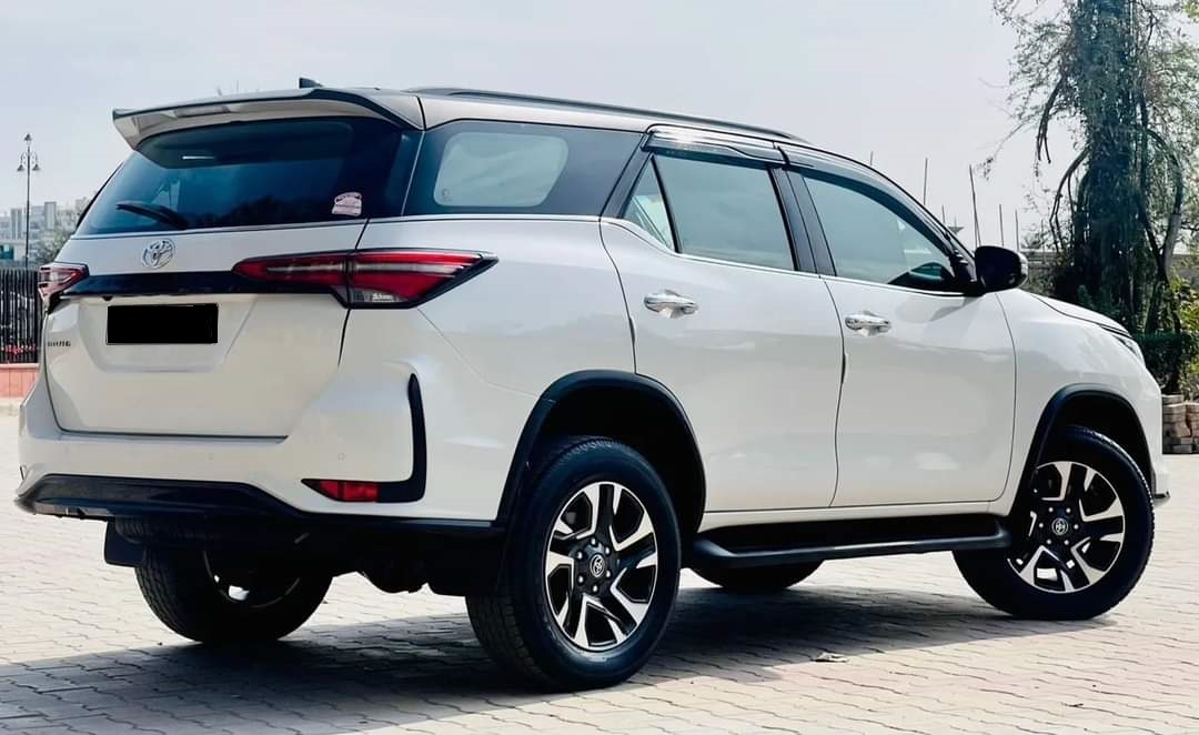 Legendre Fortuner rent Lahore