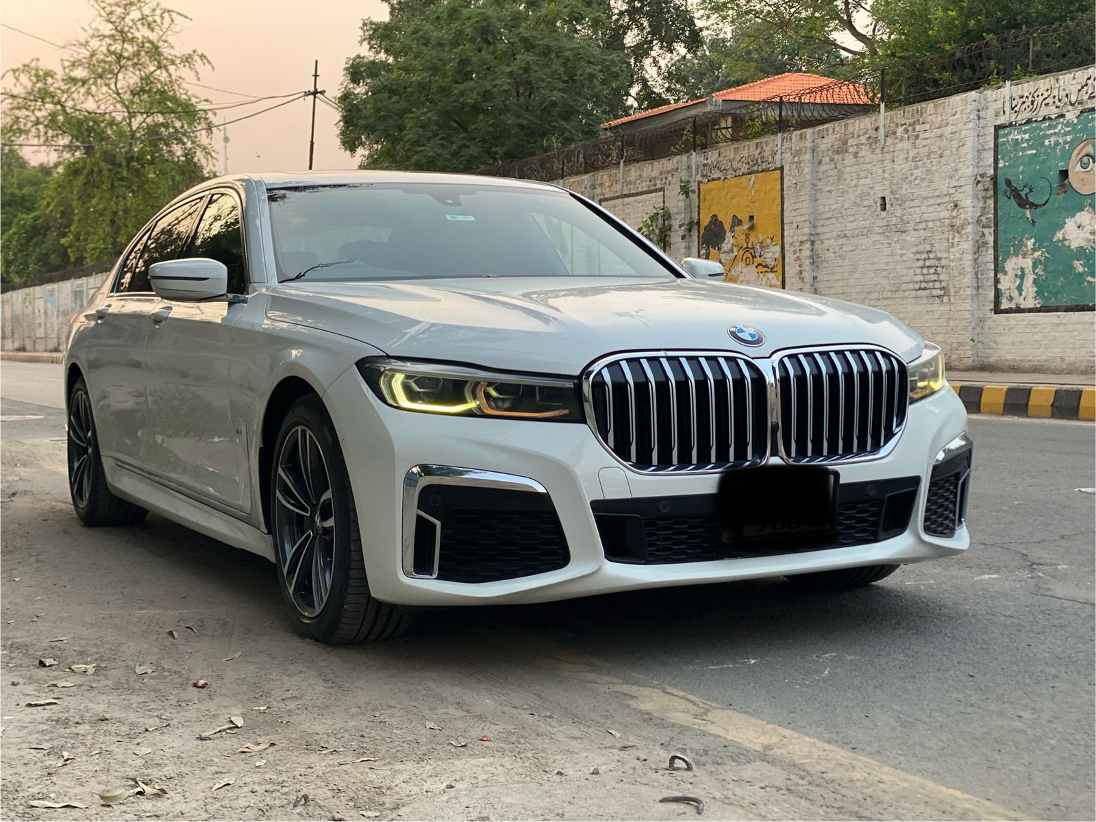 BMW for rent Lahore