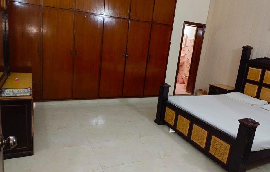 Triple Bed Room
