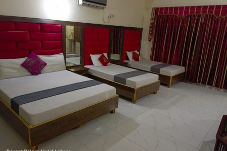 Tourist-friendly hotel in Lahore close to city attractions