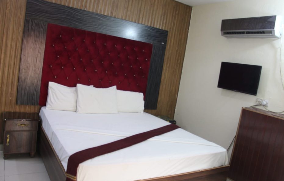Super Star Family Hotel Lahore