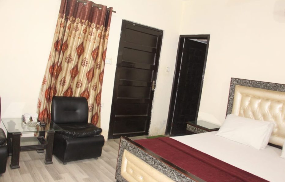 Super Star Family Hotel Lahore