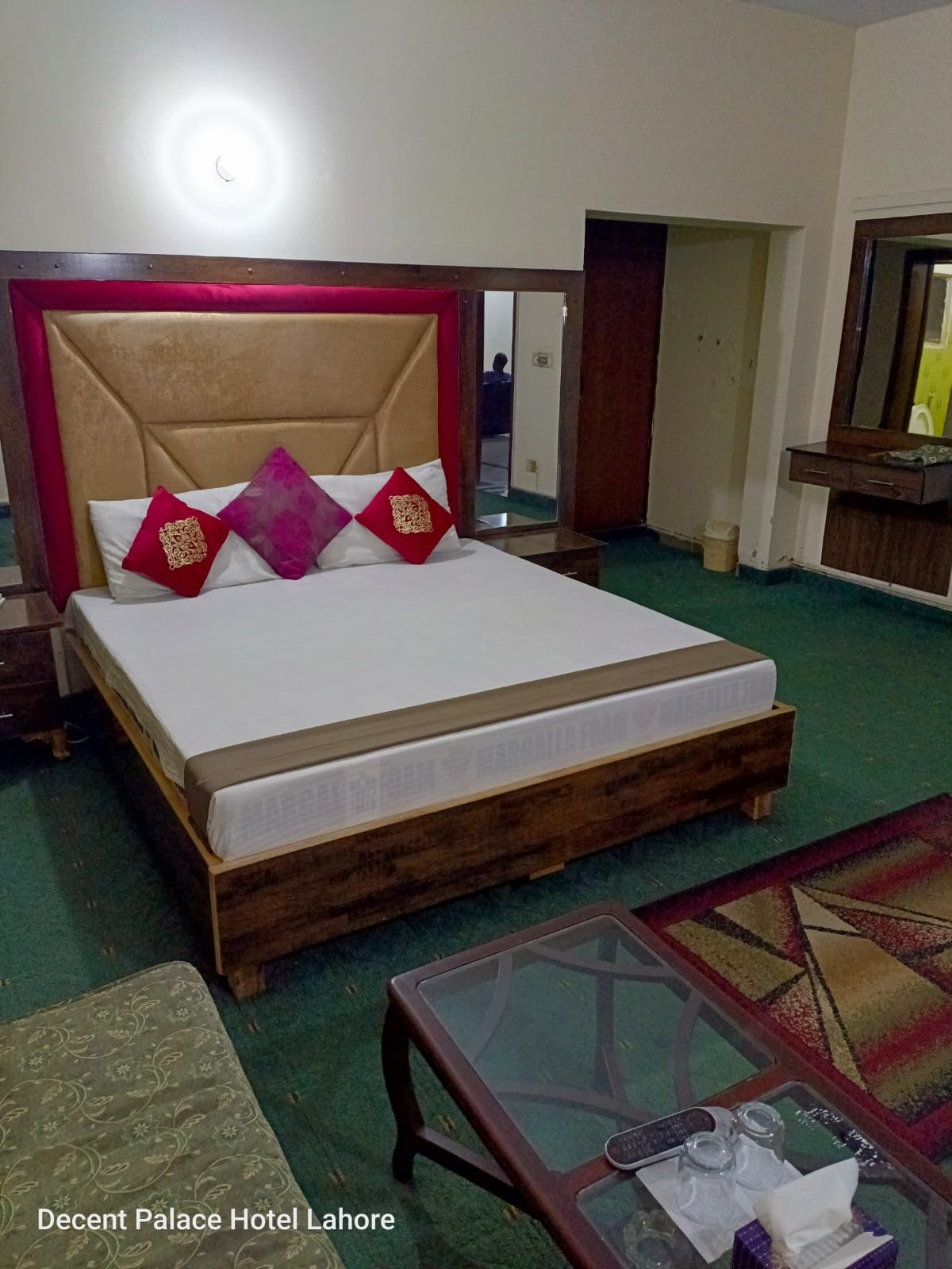 Guest house facilities in Lahore