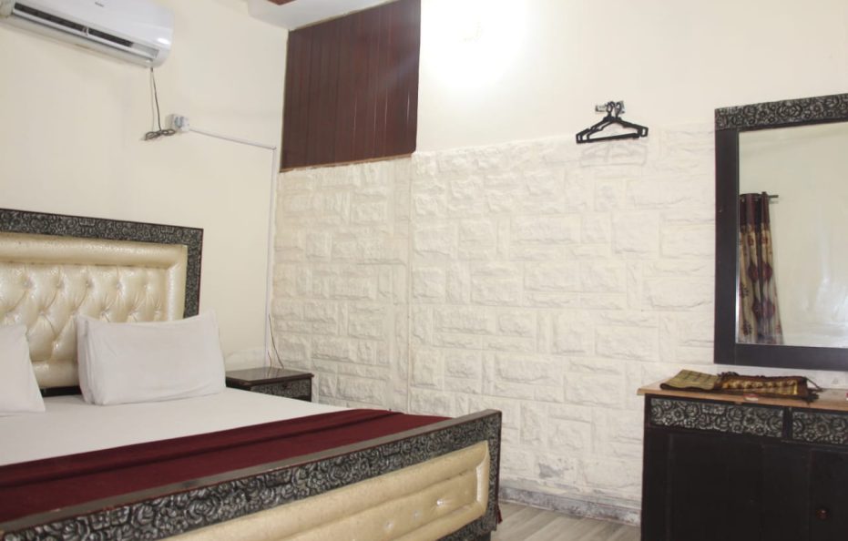 Super Star Family Hotel Lahore