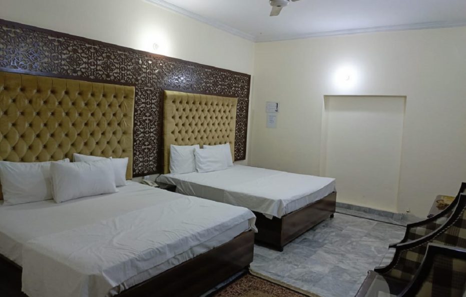 Decent Lodge Guest House Johar Town