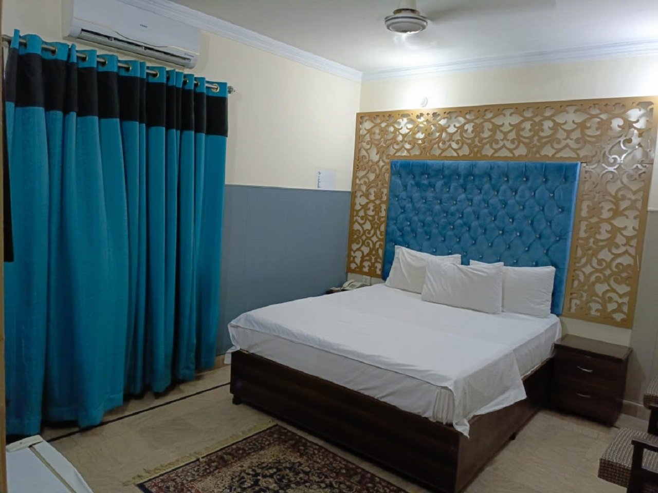 Guest house accommodation in Johar Town Lahore