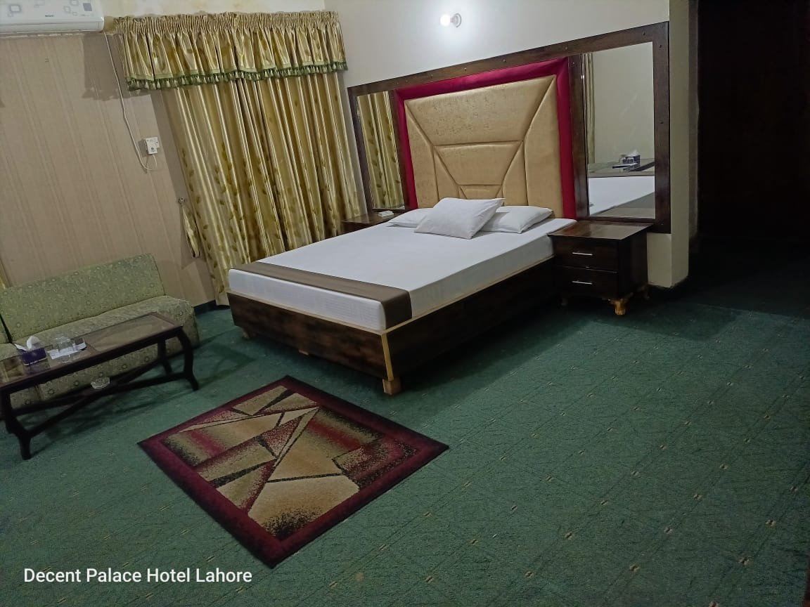 Room service in Lahore guest house
