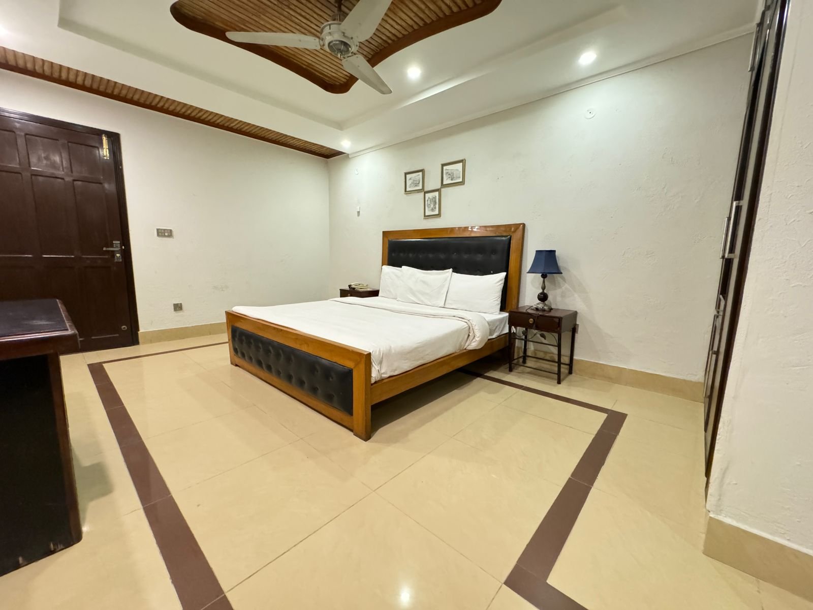 Double room Islamabad guest house