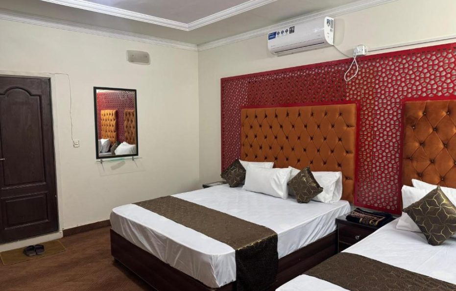 Shaheen Palace Hotel Lahore Gulberg