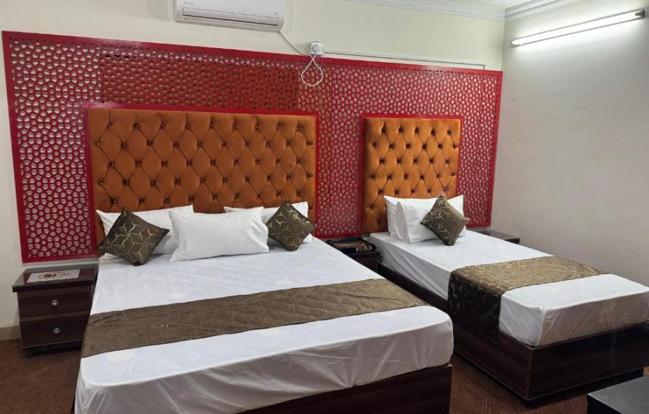Shaheen Palace Hotel Lahore Gulberg