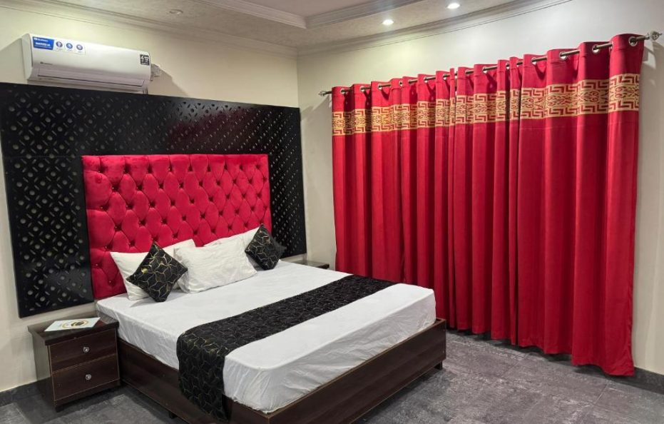 Shaheen Palace Hotel Lahore Gulberg